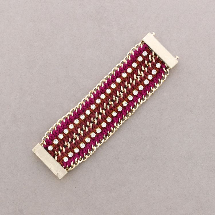 BRACELET WITH BRAIDED THREAD AND CRYSTALS