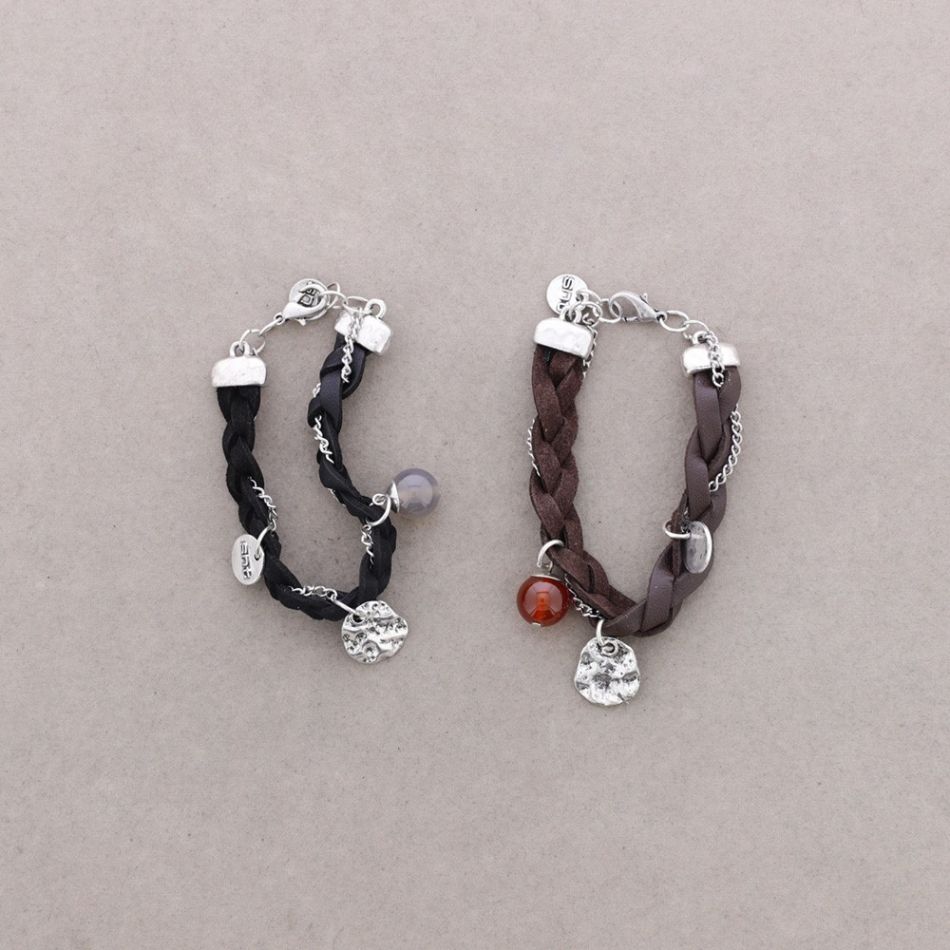PULSERA CUERO CUENTAS METAL
