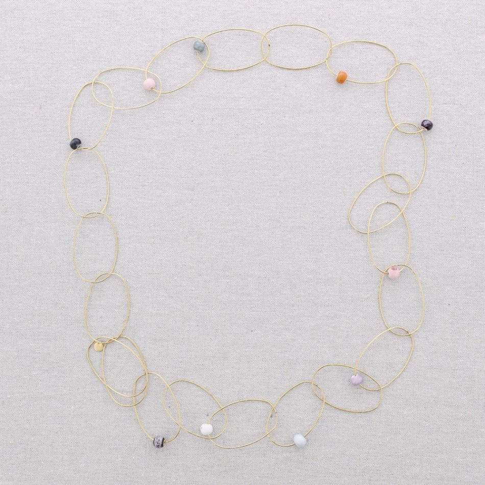 COLLAR LARGO ACERO ESLABONES CERÁMICA