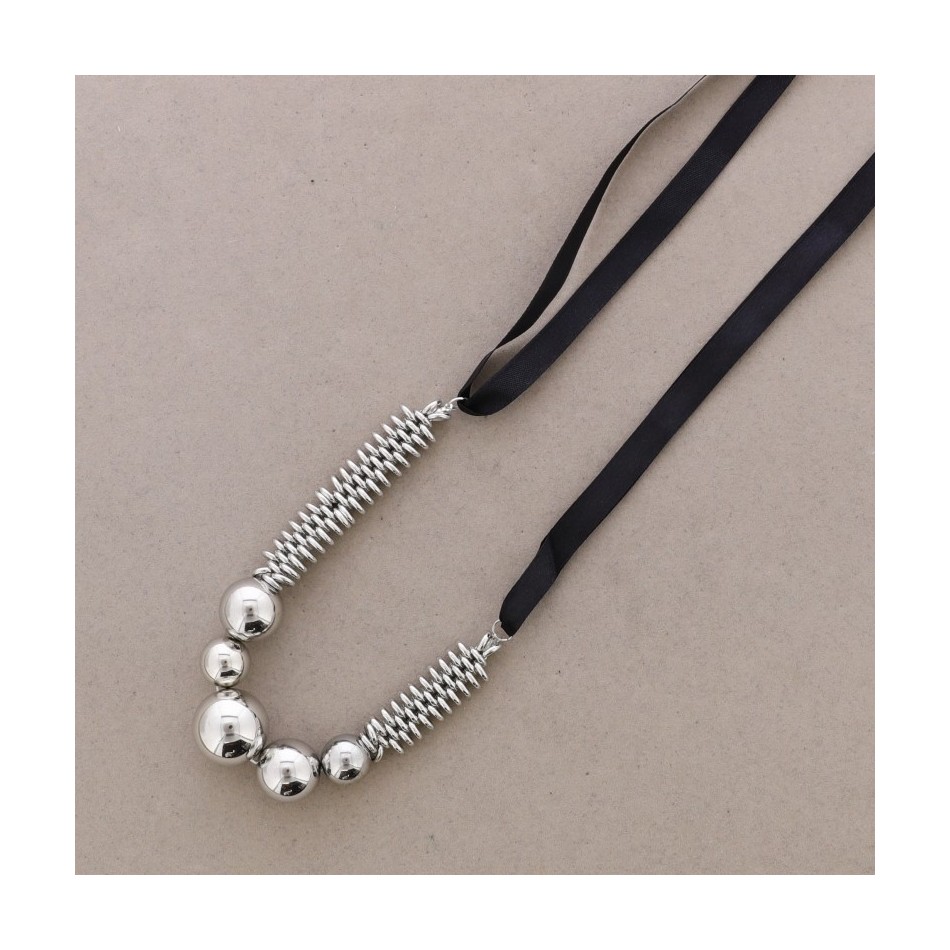 COLLAR RASO CUENTAS METAL