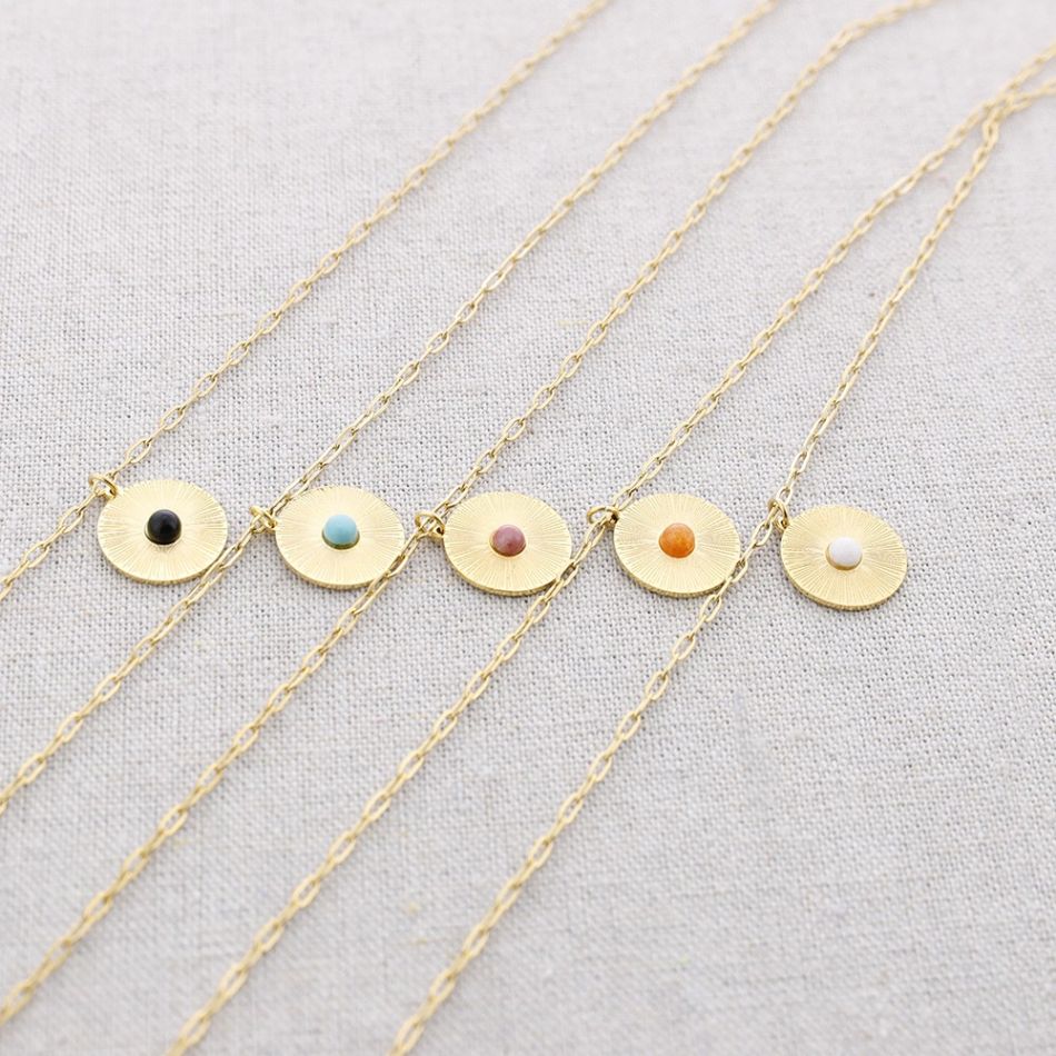 STONE MEDAL PENDANT STEEL SHORT NECKLACE