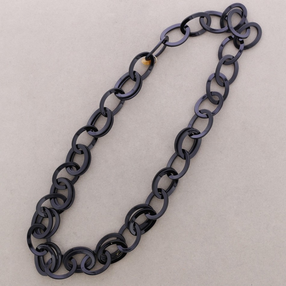 COLLAR LARGO ESLABONES RESINA