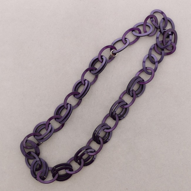 COLLAR LARGO ESLABONES RESINA