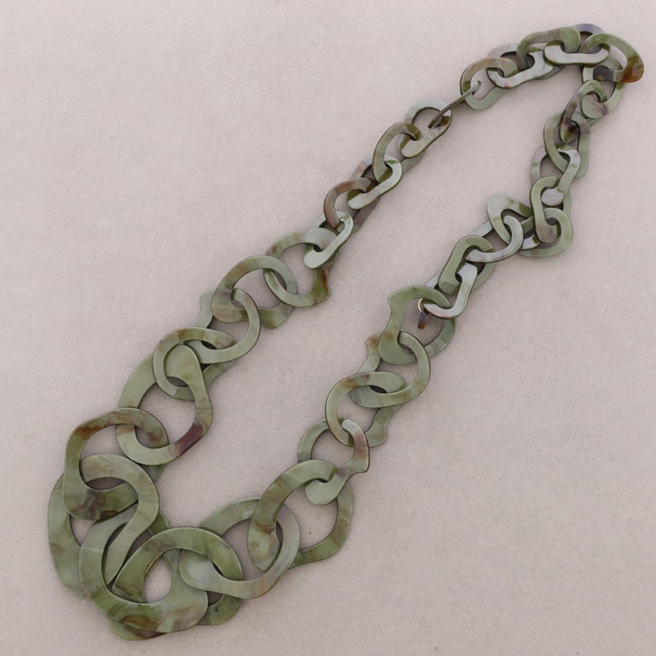 LONG RESIN LINK NECKLACE