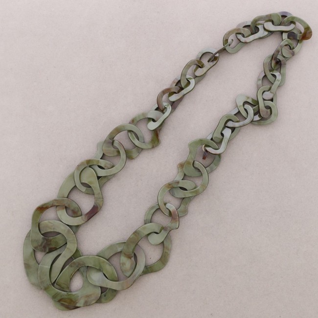 LONG RESIN LINK NECKLACE
