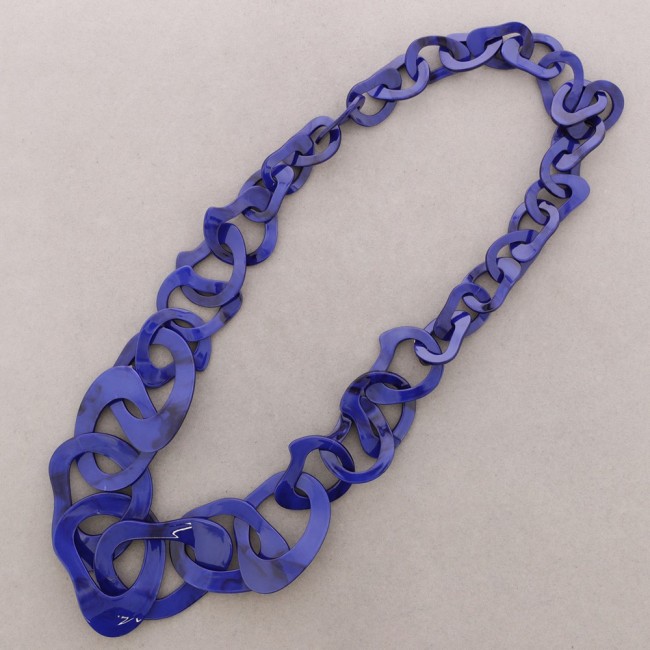 LONG RESIN LINK NECKLACE