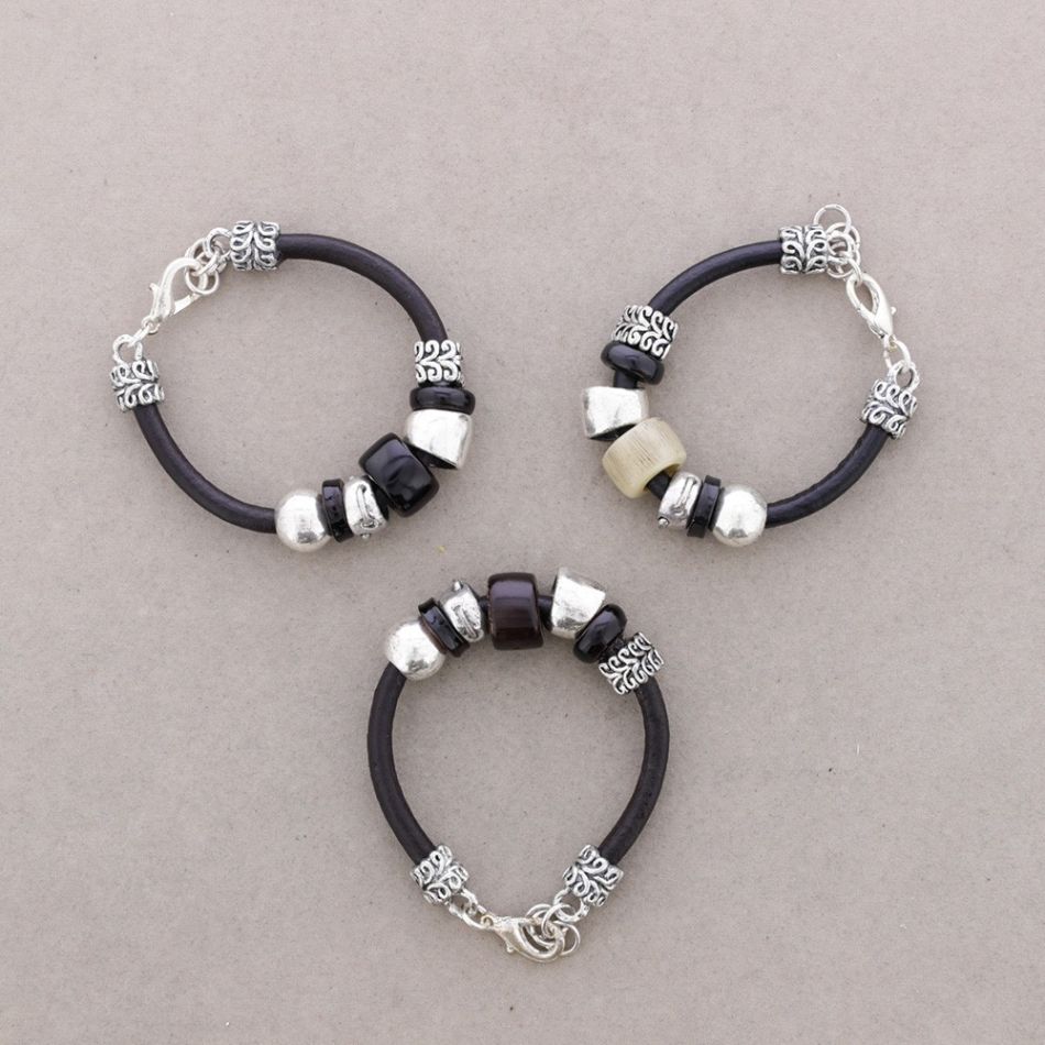 PULSERA CUERO METAL RESINA