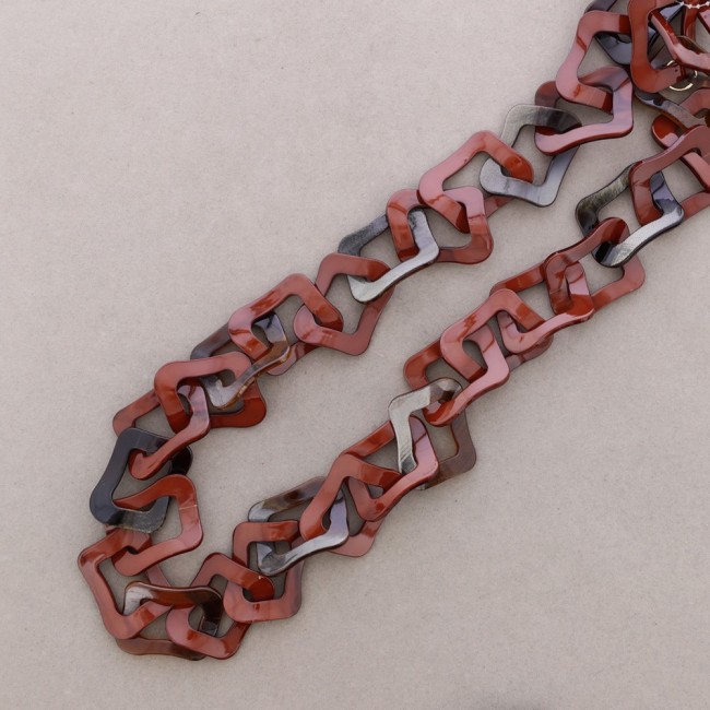 LONG NECKLACE WITH SQUARE RESIN LINK