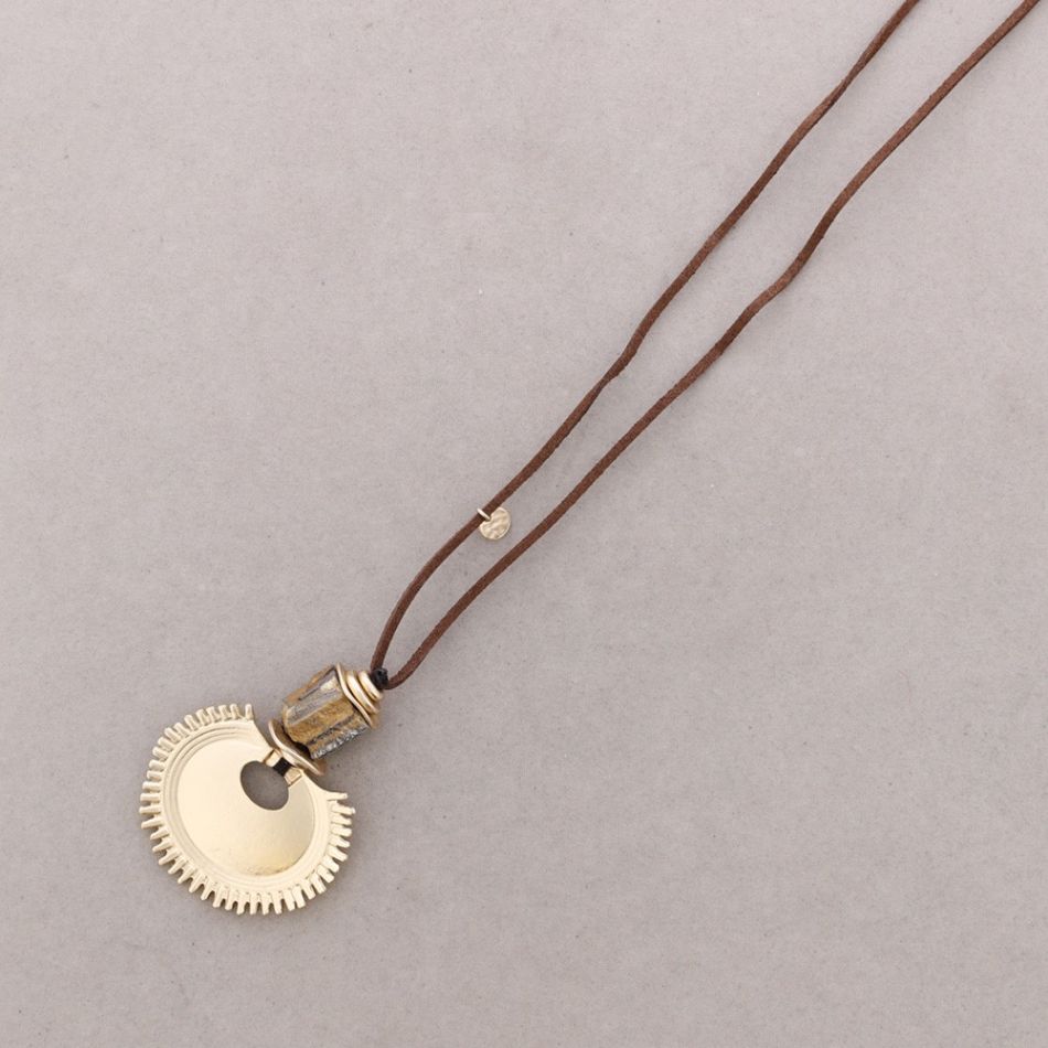 LONG NECKLACE METAL MEDAL PENDANT