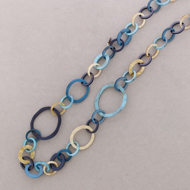 COLLAR LARGO ESLABONES RESINA