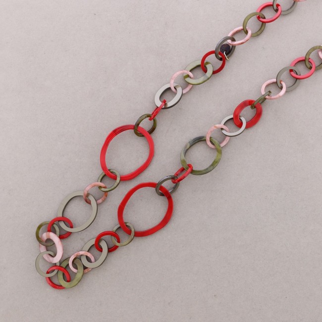 COLLAR LARGO ESLABONES RESINA