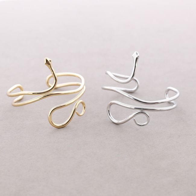 ADJUSTABLE METAL SNAKE BRACELET