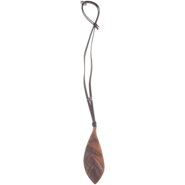 COLLAR LARGO COLGANTE HOJA RESINA MATE