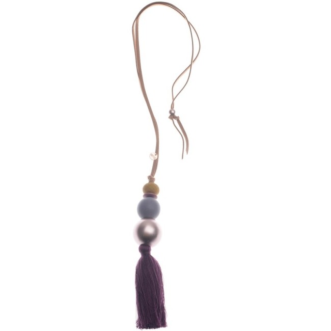 LONG RESIN BEAD PENDANT NECKLACE WITH FRINGE