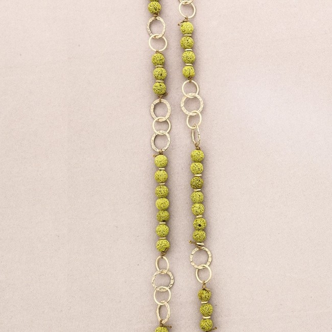 COLLAR LARGO CUENTAS LAVAS ANILLAS METAL