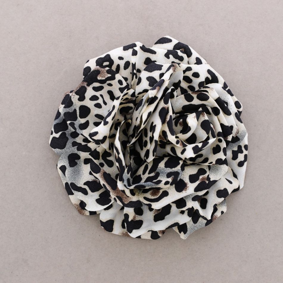 BROCHE FLOR TELA ESTAMPADA LEOPARDO 15CM