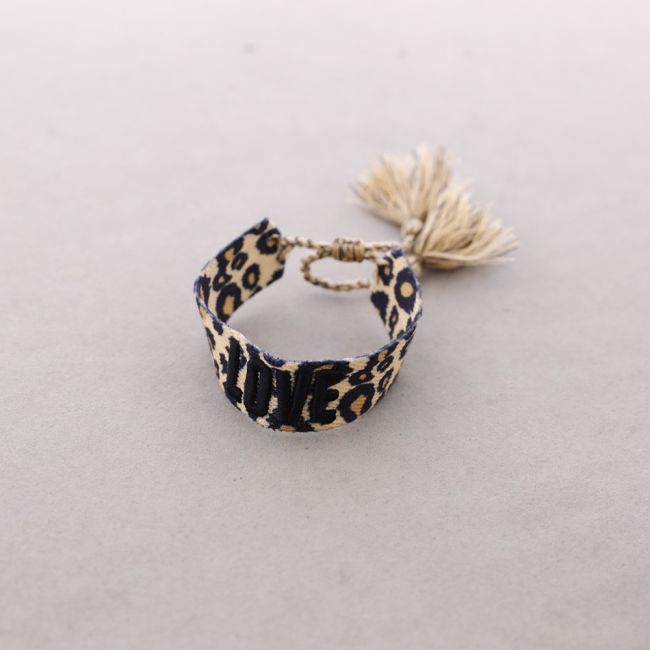 PULSERA MACRAMÉ LOVE