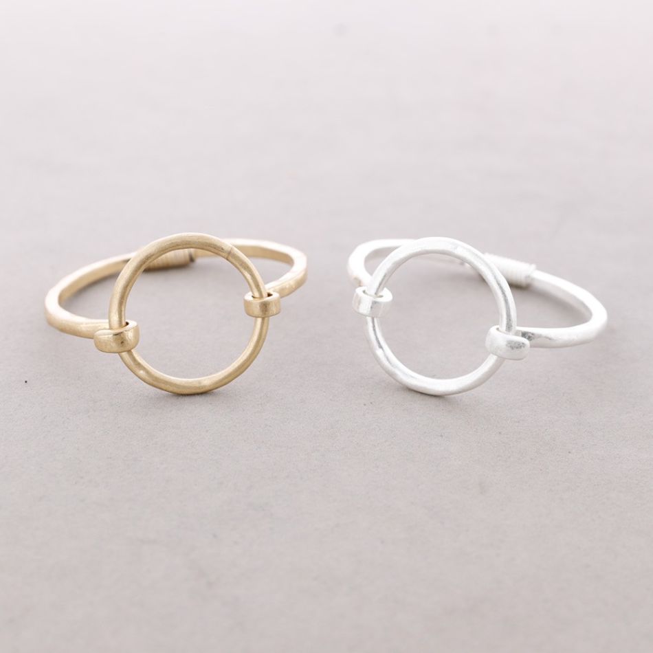 OPEN METAL RING BRACELET