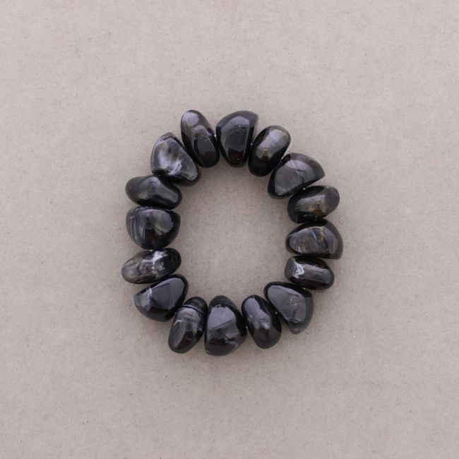 ELASTIC BRACELET WITH IRREGULAR RESIN BEADS