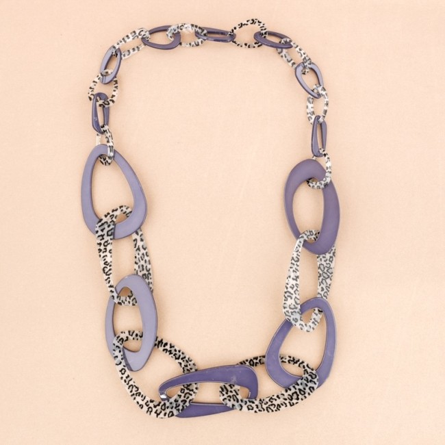LONG RESIN LINK NECKLACE