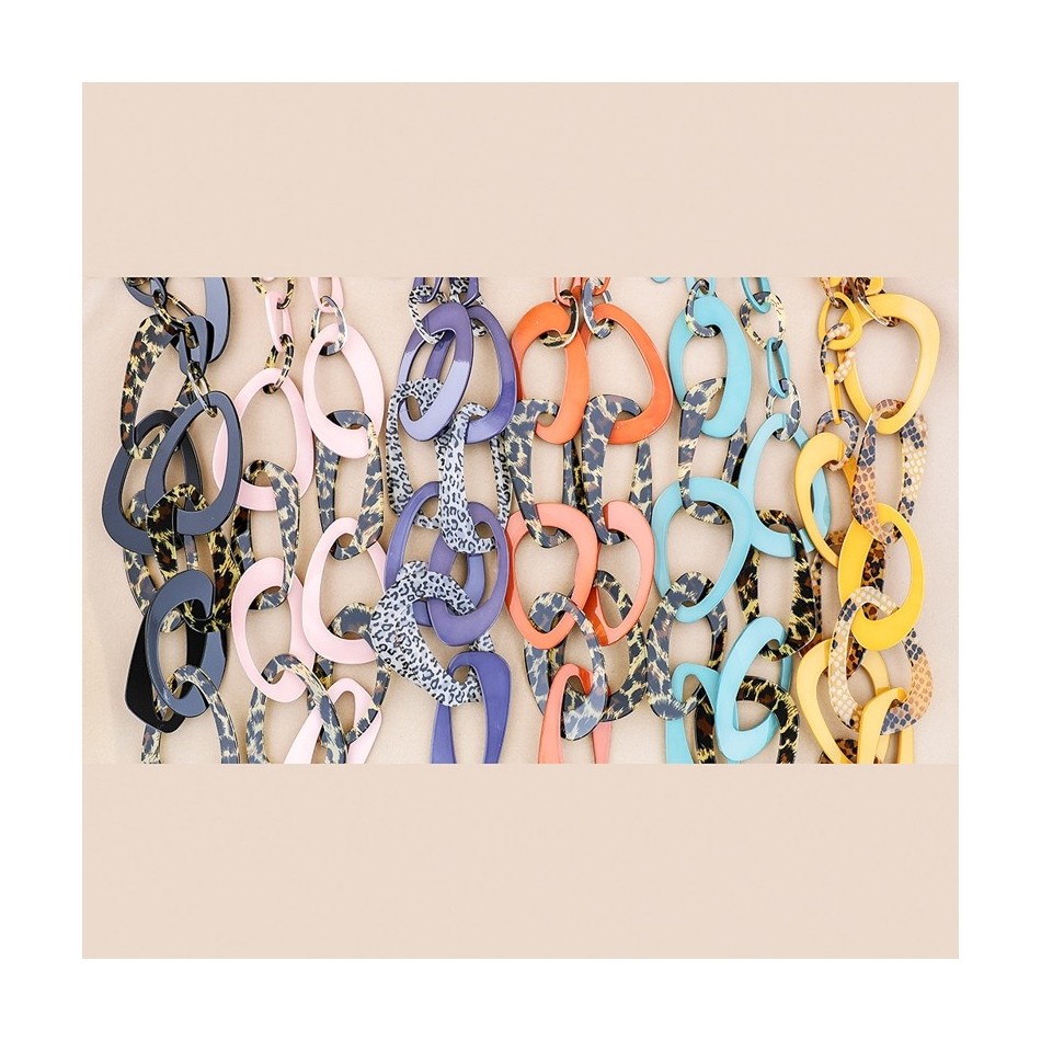 LONG RESIN LINK NECKLACE