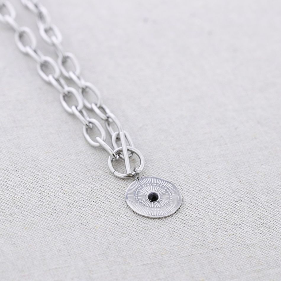 STEEL LINK SHORT NECKLACE WITH MEDAL PENDANT 40 CM