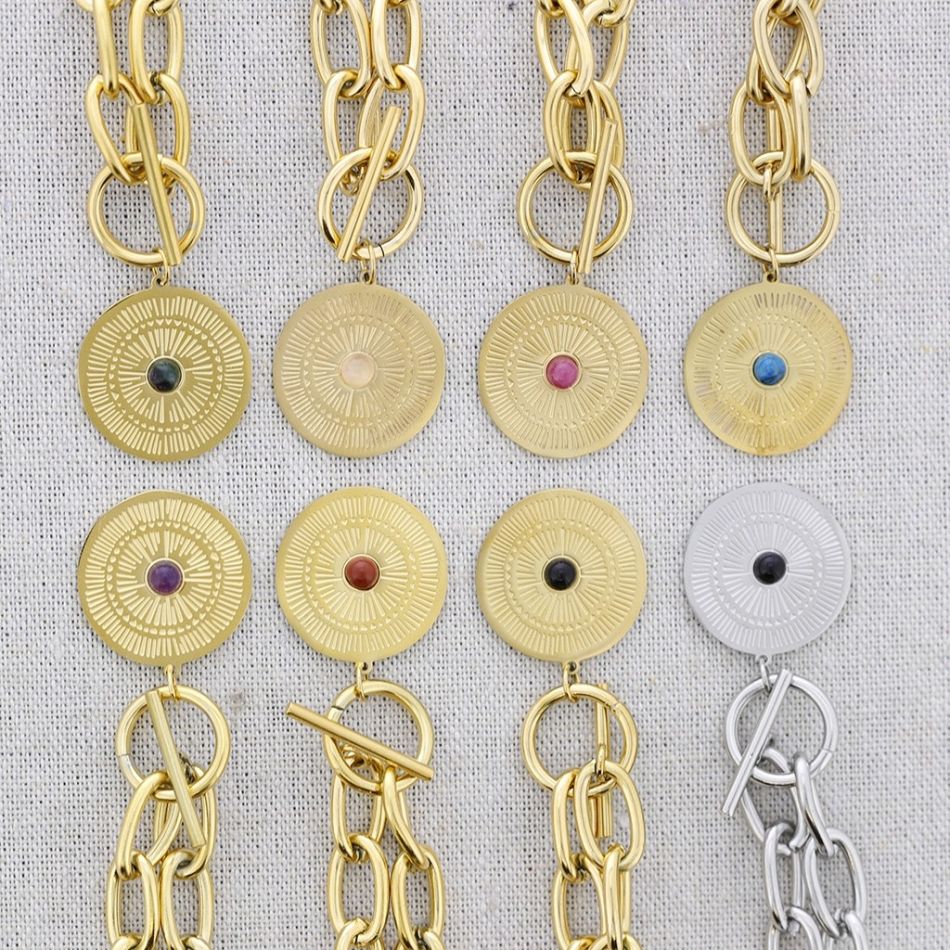 STEEL LINK SHORT NECKLACE WITH MEDAL PENDANT 40 CM