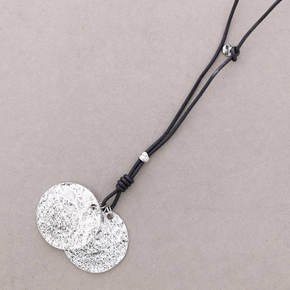 COLLAR LARGO CUERO COLG.METAL