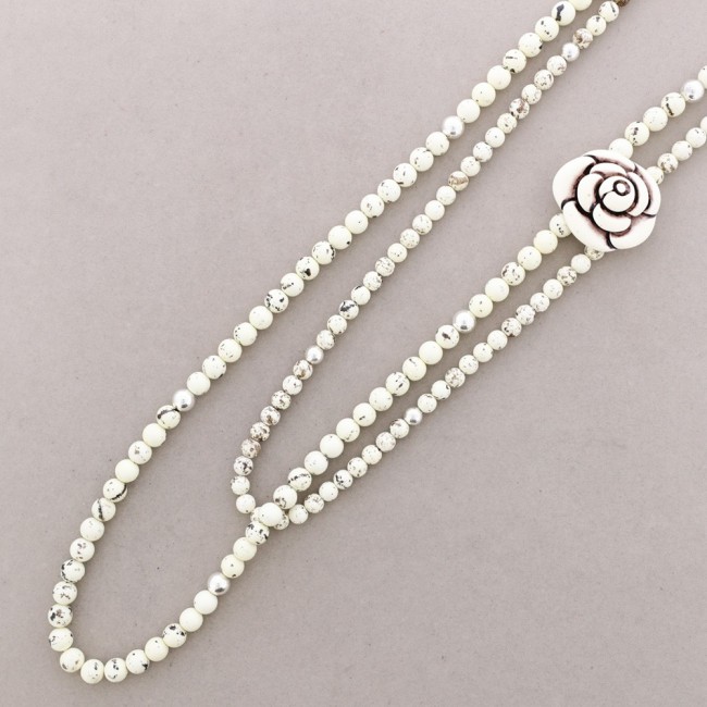LONG METAL RESIN FLOWER BEAD NECKLACE