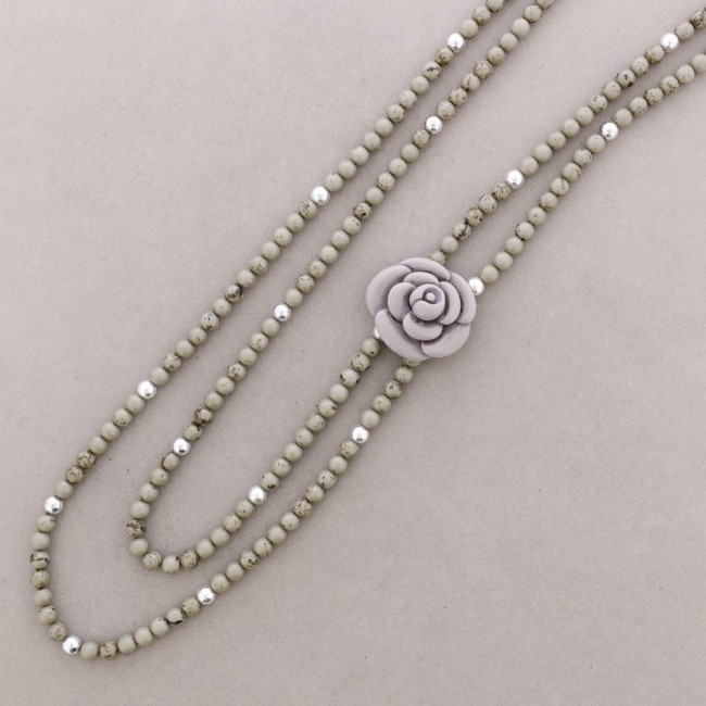 LONG METAL RESIN FLOWER BEAD NECKLACE