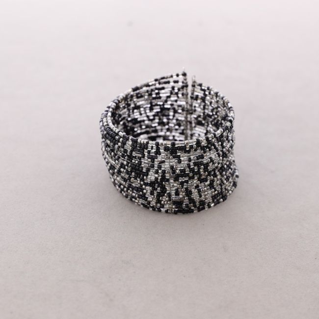 BEAD BRACELET
