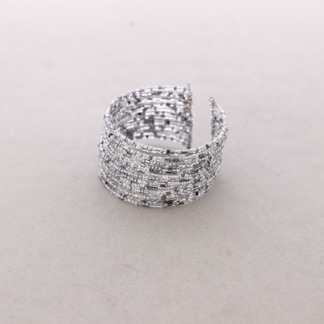 BEAD BRACELET