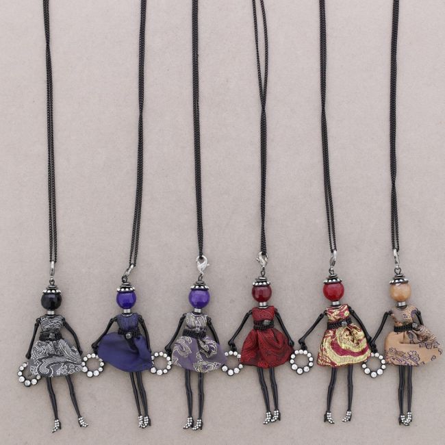 COLLAR LARGO COLG. MUÑECA