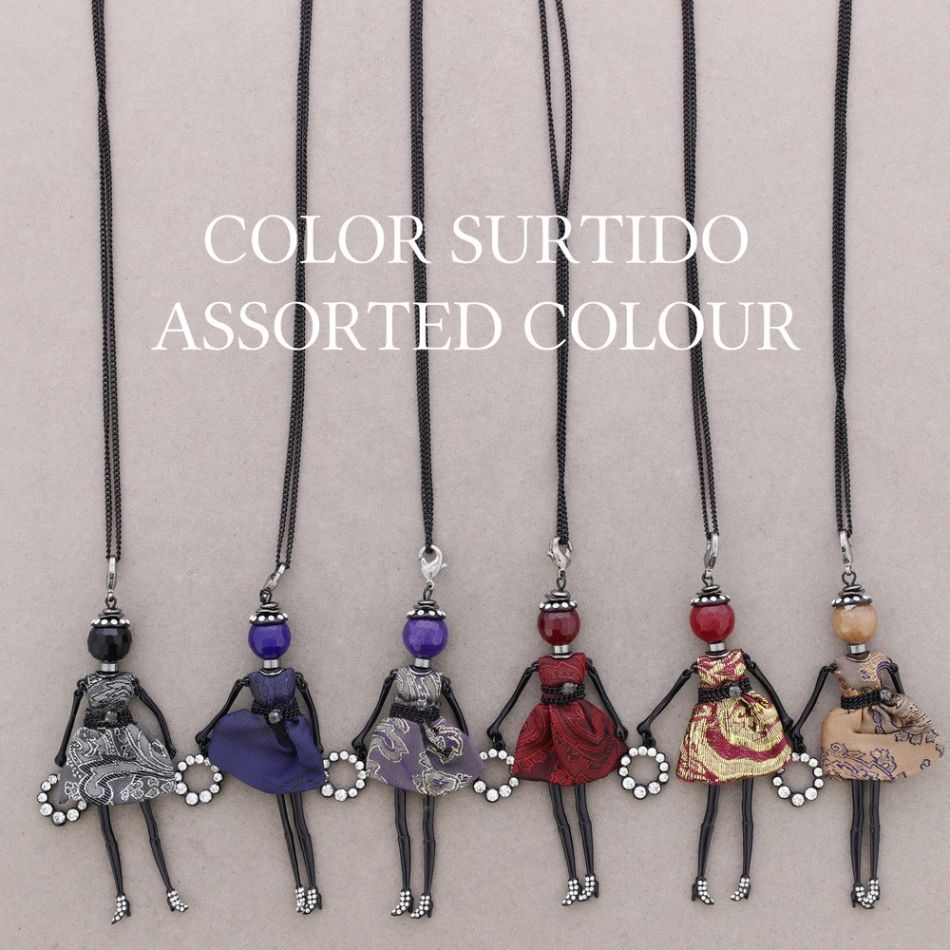 LONG PENDANT NECKLACE DOLL