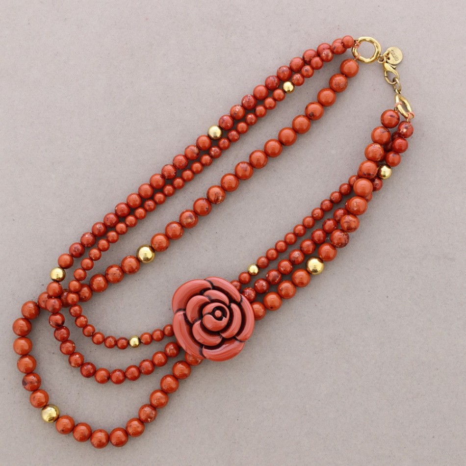 COLLAR FLOR CUENTAS PASTA