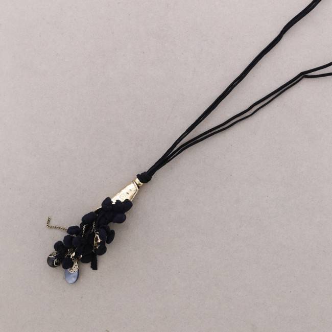 COLLAR LARGO COLG.POMPONES