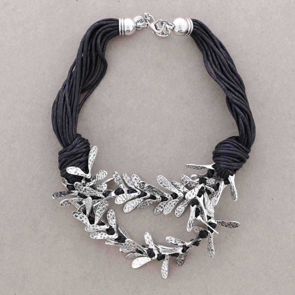 METAL BEADS SHORT NECKLACE