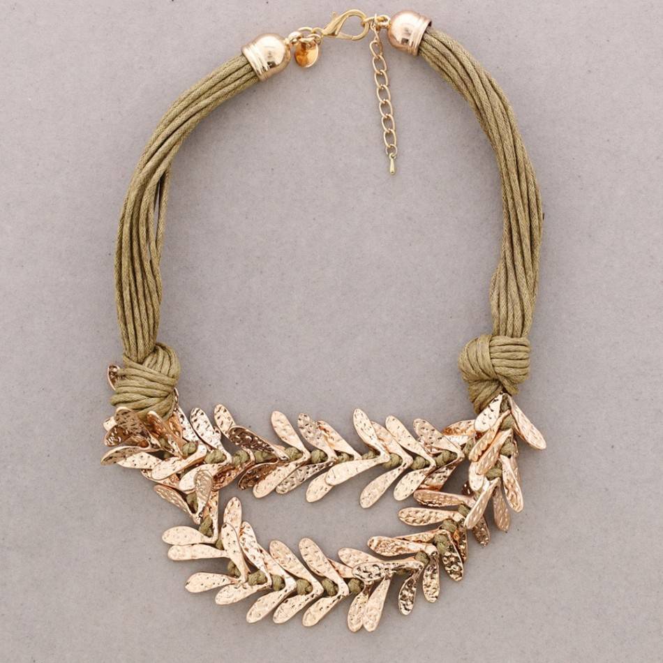 METAL BEADS SHORT NECKLACE