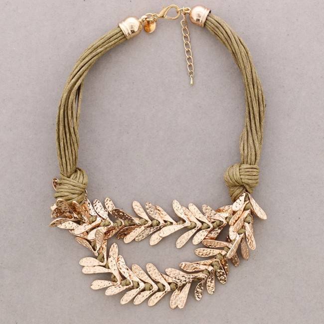 METAL BEADS SHORT NECKLACE