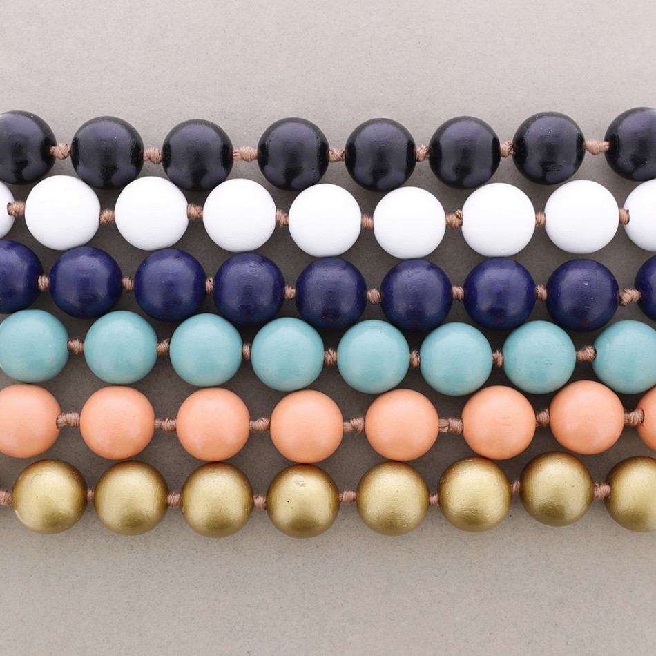 COLLAR BOLAS MADERA