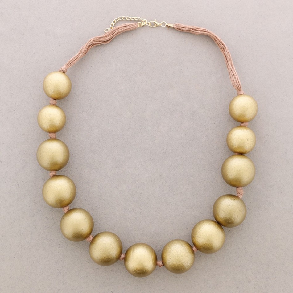 COLLAR BOLAS MADERA