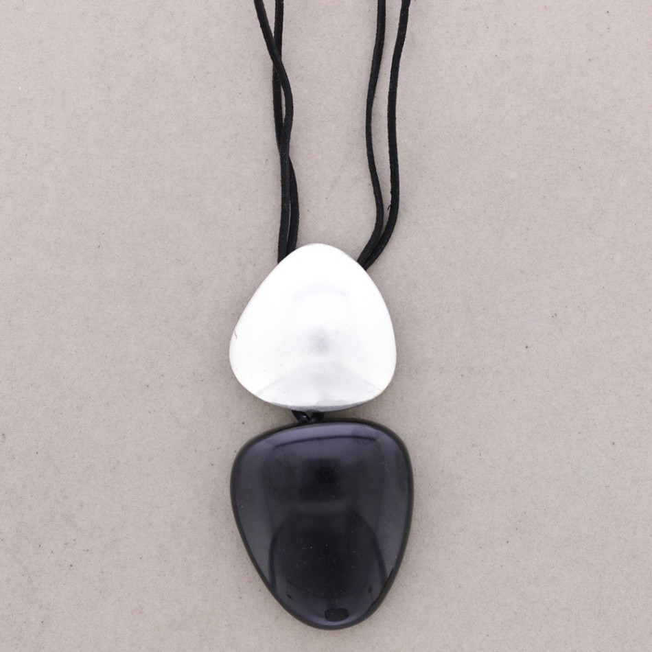 LONG NECKLACE METAL RESIN PENDANT