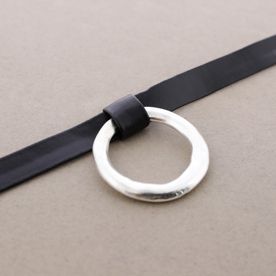 METAL RING PENDANT CHOKER