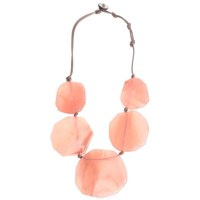 GEOMETRIC SHAPES RESIN NECKLACE
