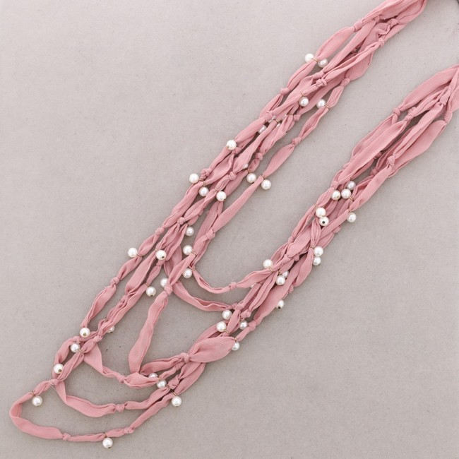 COLLAR LARGO TELA BOLITAS