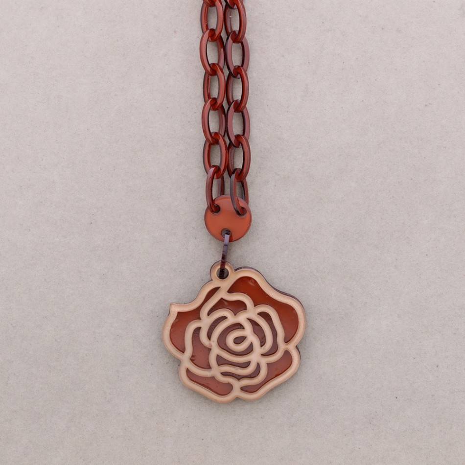 LONG PENDANT NECKLACE RESIN