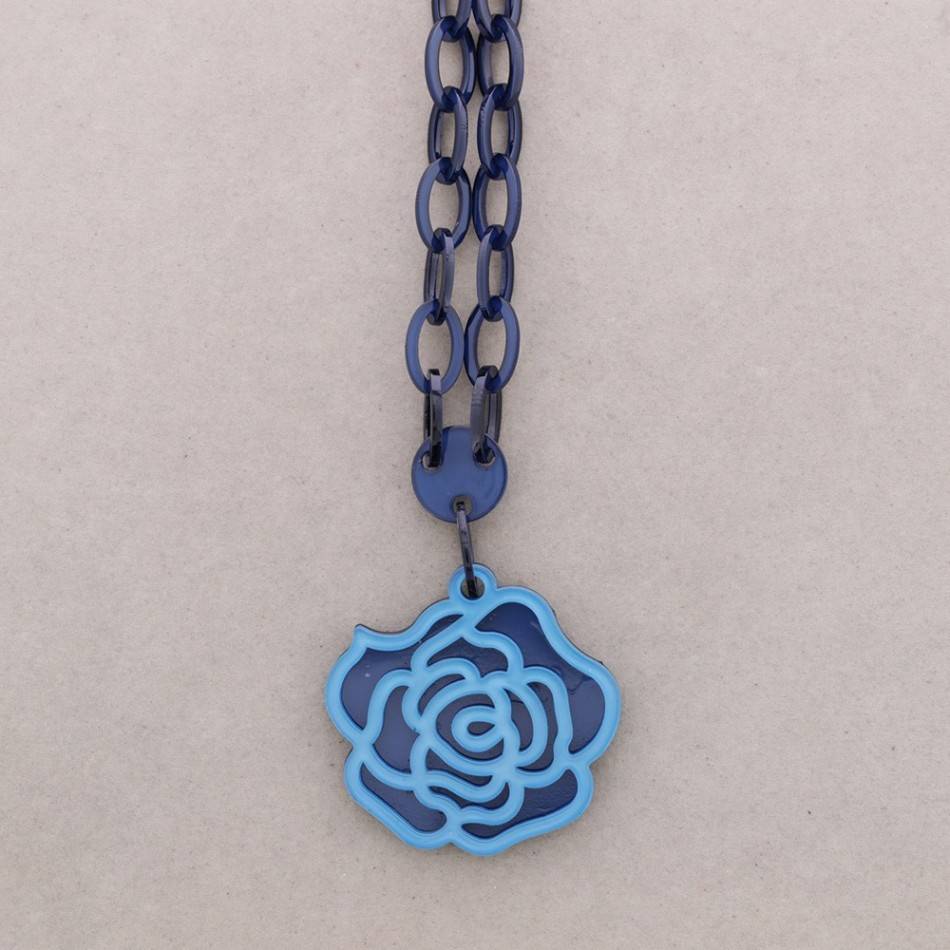LONG PENDANT NECKLACE RESIN