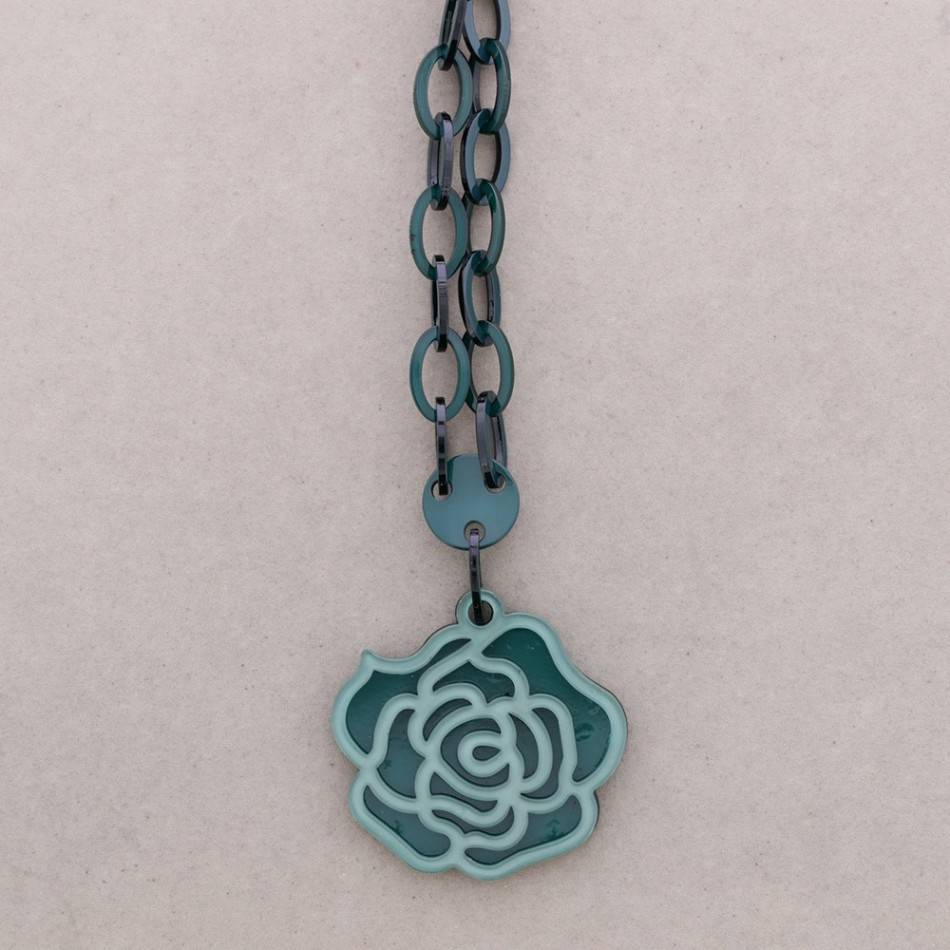 LONG PENDANT NECKLACE RESIN