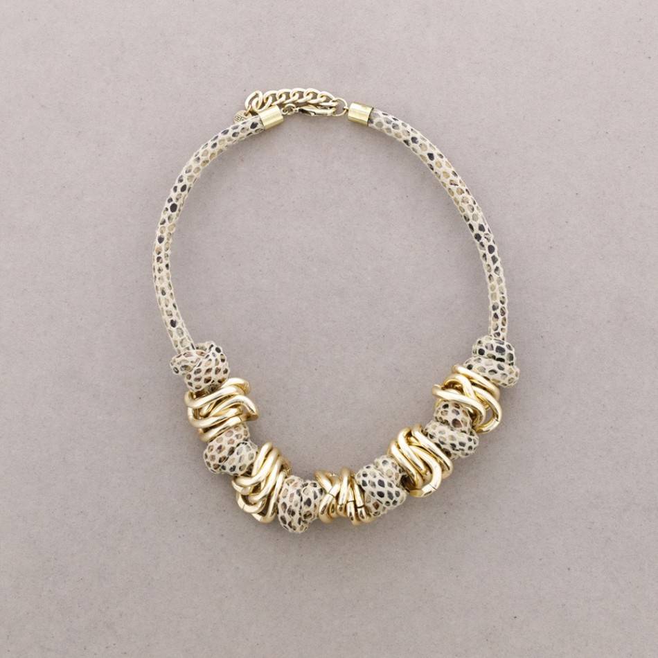 KNOTS RINGS SHORT NECKLACE