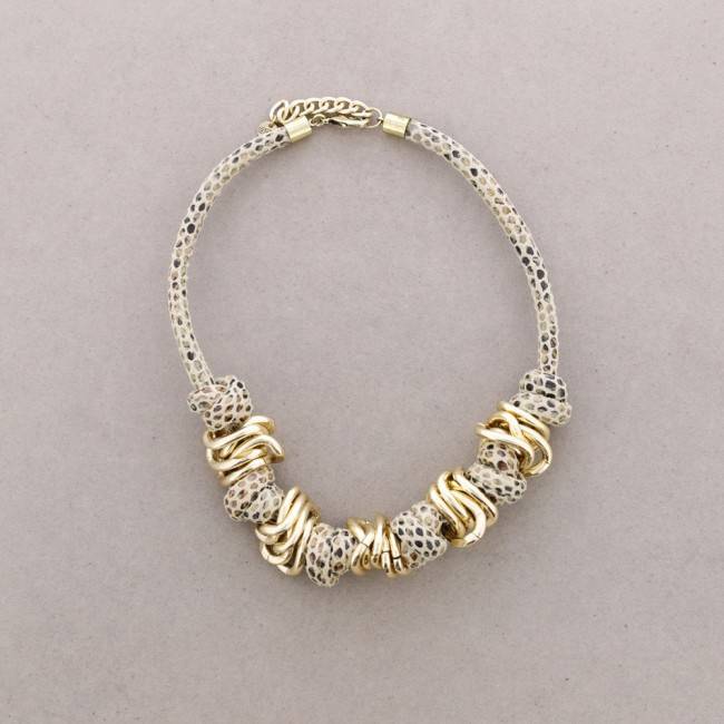 KNOTS RINGS SHORT NECKLACE